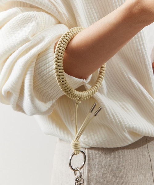 itti イッチ　CRISTY KNOT WRIST CIRCLE CHARM ITTI (イッチ) | CRISTY KNOT WRIST CIRCLE CHARM / RAPTO JP