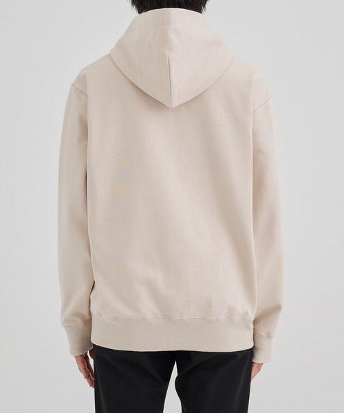 UNITED TOKYO WEB限定商品 裏起毛フーディー UNITED TOKYO（ユナイテッドトウキョウ）の「起毛裏毛フーディー