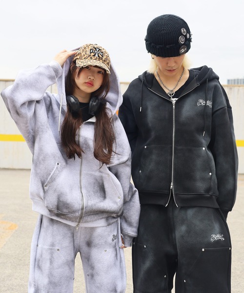 ATMARK パーカー 「2サイズ展開 / UNISEX グラフィティロゴ スプレー