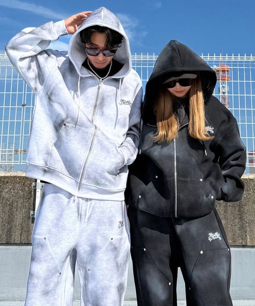 ATMARKジップアップパーカーセットアップ ATMARK パーカー 「2サイズ展開 / UNISEX グラフィティロゴ スプレー
