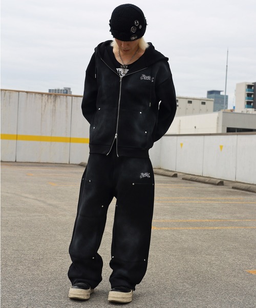 ATMARK パーカー 「2サイズ展開 / UNISEX グラフィティロゴ スプレー