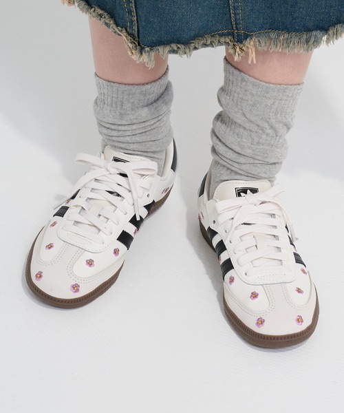 アディダス オリジナルス OG W フラワー刺繍 サンバ白 花柄 25cm adidas（アディダス） スニーカー 「adidas」SAMBA OG W フラワー刺繍