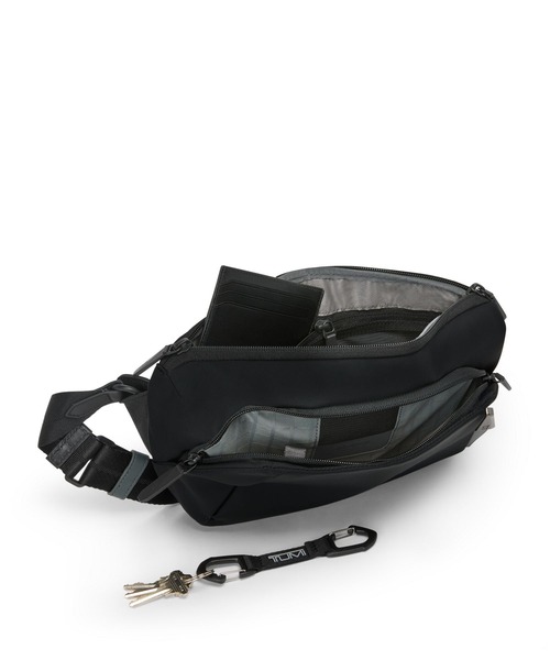 TUMI ボディバッグ ウエストポーチ ブラック ストラップ TUMI（トゥミ） ウエストポーチ TUMI AXIS ミディアム・スリング