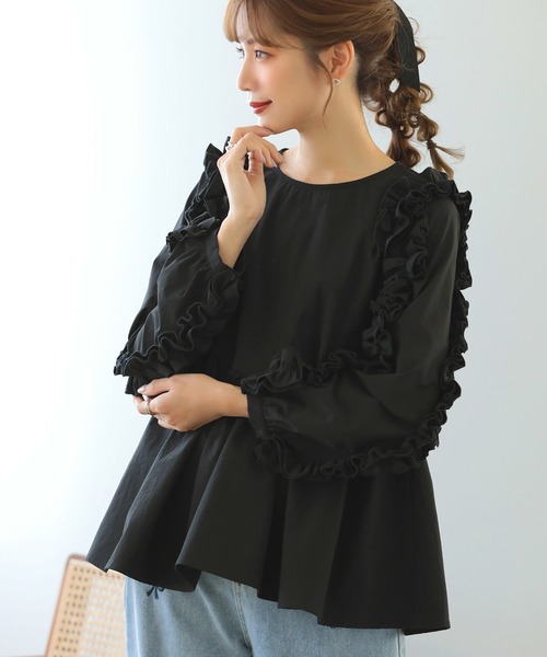 yori ぬくぬくヘムフリルブラウス【2022AW】 yori(ヨリ)の「ぬくぬくヘムフリルブラウス【2022AW】12月中旬発売予定