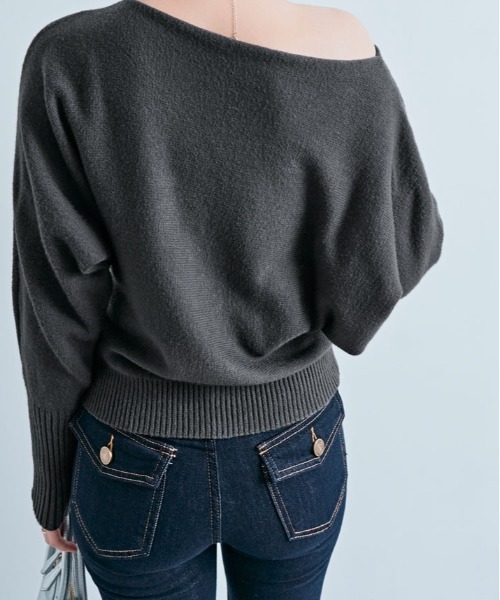 ニット セーター 1枚で印象チェンジ、着回し自在。オフショルダー