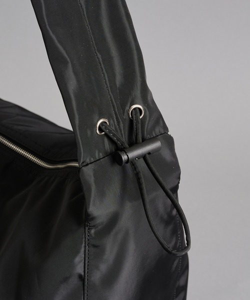 UNITED TOKYO ナイロンショルダーバッグ ブラック NYLON SHOULDER BAG(FREE DARK GREY): : メンズ｜UNITED TOKYO