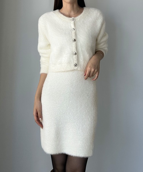 Louere（ルエレ） セットアップ ニュアンスボタンクルーネックニット