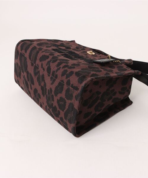 COACH（コーチ） トートバッグ カーゴ トート 26・レオパード プリント