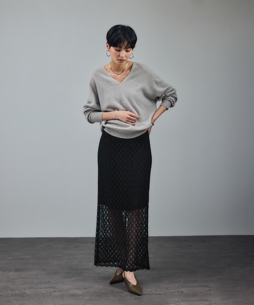 黒 スカラップヘム フレアスカート SALON adam et rope'（サロン アダム エ ロペ） ロング スカート