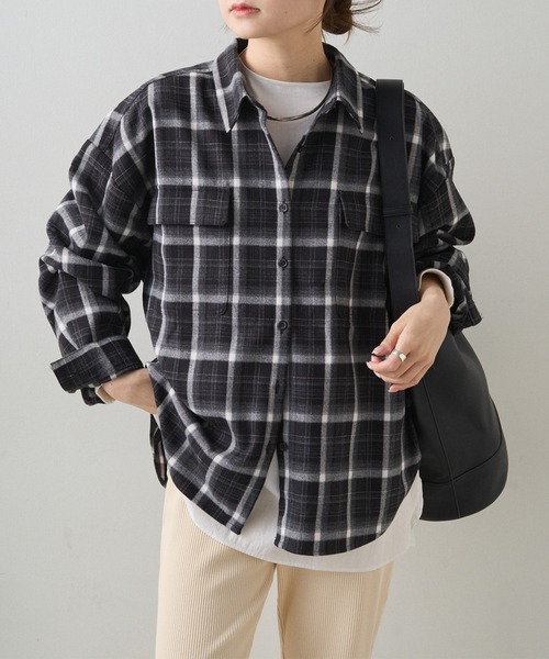 PUAL CE CIN
ヴィンテージライクデニムバンドカラーシャツ pual ce cin ブラウス シャツ オンブレチェックシャツ レディース