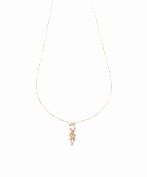 lilas ヘキサゴンモチーフ　ネックレス Lilas ネックレス ヘキサゴン*ダイヤarrowモチーフネックレス