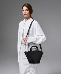 CHARLES & KEITH◆スカーフ ダブルハンドルトートバッグ◆送料込 CHARLES & KEITH ダブルハンドルトートバッグ 【再入荷】（Black