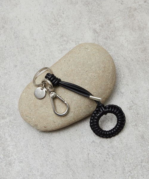 ITTI（イッチ） イッチ / CRISTY KNOT FINGER CIRCLE CHARM / RAPTO JP