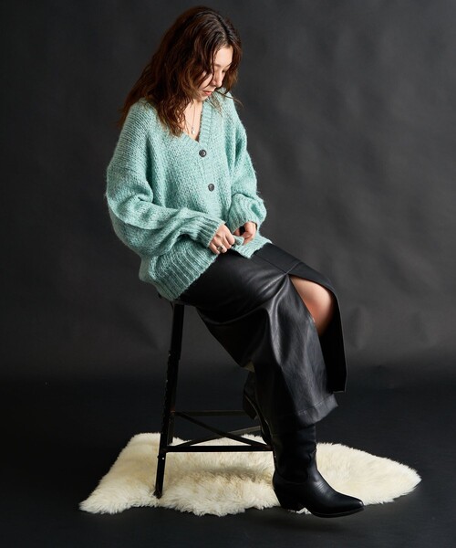 【美品】STRATA ラメミックスローゲージカーディガン　グレー 美品】STRATA ラメミックスローゲージカーディガン グレー