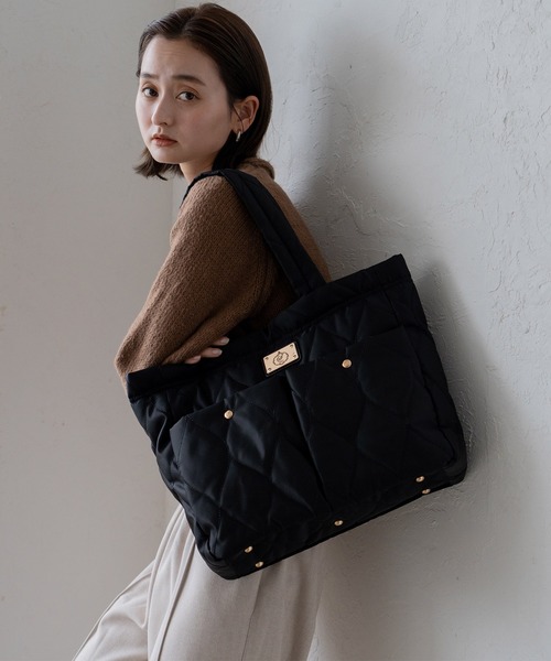 間違い入札により再販【未使用品】⭐︎ブラック キルティング ショルダーバッグ VitaFelice（ヴィータフェリーチェ） トートバッグ 10ポケット