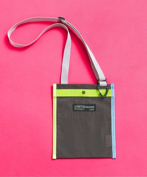 BREEZE（ブリーズ） ショルダー ショルダーバッグ PVCサコッシュBAG