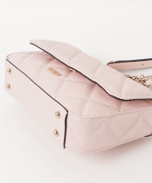 GUESS（ゲス） ショルダーバッグ バッグ LIBBY Flap Crossbody