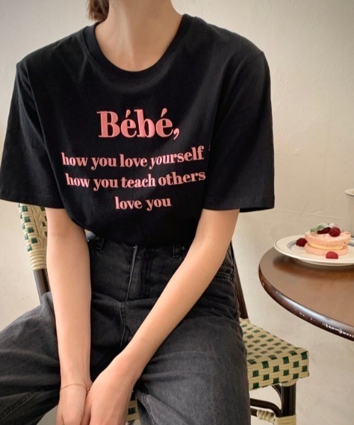 ★LOEWE★ヴィンテージ ロゴ刺繍 半袖Tシャツ ネイビー サイズL～XL相当 ☆LOEWE☆ヴィンテージ ロゴ刺繍 半袖Tシャツ ネイビー サイズL