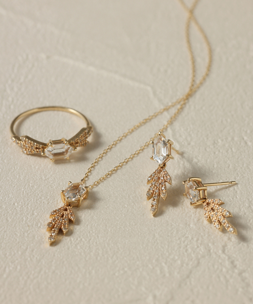 Lilas 指輪 リング ヘキサゴン*ダイヤarrowモチーフリング K10