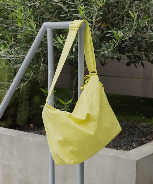 GLOBAL WORK（グローバルワーク） ショルダーバッグ 撥水ライト