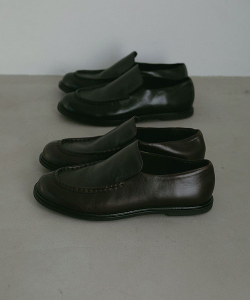 【新品】ETRE TOKYO オイルドレザーフラットローファー オイルドレザーフラットローファー(36 BLACK): シューズ │ ETRE