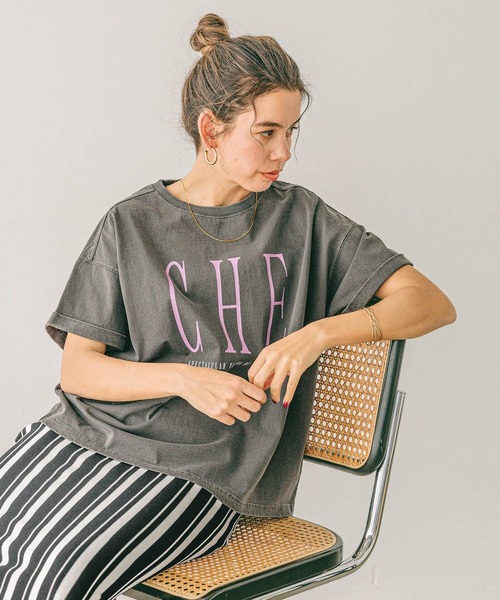 tシャツ 「WEB限定」ロゴブローチ風TEE レディース セール】ロゴ入りⅤネックtシャツ レディース 配色 ブロークコア
