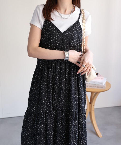 【美品】フラワープリントキャミワンピース　S ブラック sakishimatokyo ワンピース 「多色展開」フラワープリント