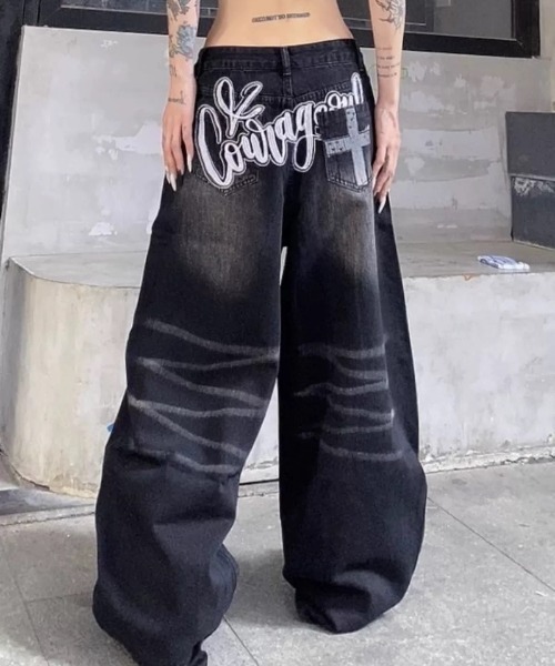 ViViDAY ジーンズ デニム デニムパンツ バック刺しゅうロゴ 十字架
