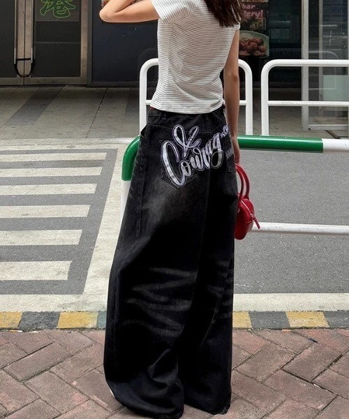 ViViDAY ワイドパンツ ジーンズ デニム デニムパンツ バック刺しゅう