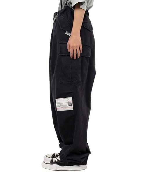パンツ Huge Layered Cargo Pants メンズの画像