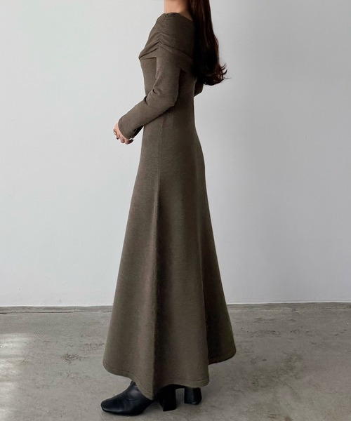 【美品　ノースリフレアニットワンピース】 CELFORD（セルフォード）の「フィット＆フレアノースリニット