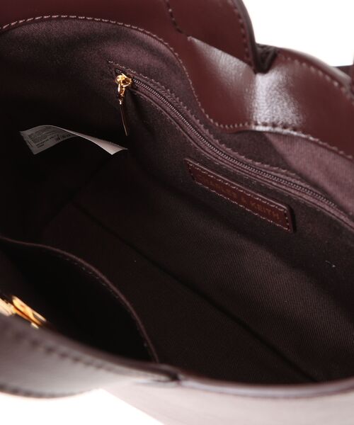 新品・未使用　メタリックアクセントトートバッグ CHARLES ＆ KEITH（チャールズ&キース） トートバッグ Lilibet