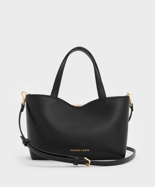 チャールズ&amp;キースメタリックアクセントトートバッグ Black） Charles and Keith - チャールズ&キースメタリックアクセントトート