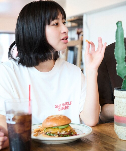 FREAK'S STORE（フリークスストア） tシャツ 限定展開 SHE WOLF DINER