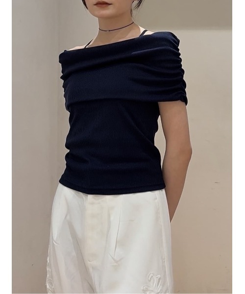 tシャツ ギャザーオフショルトップ レディースの画像