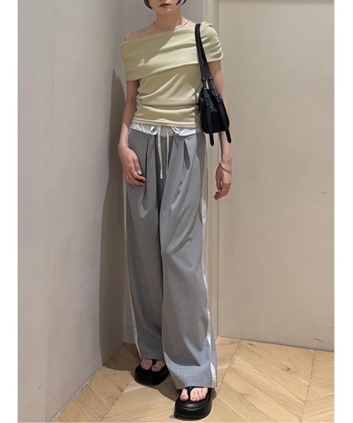 tシャツ ギャザーオフショルトップ レディースの画像