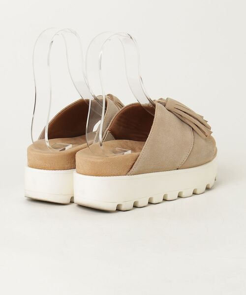 「Minnetonka」 フラットサンダル 6 ベージュ レディース_画像2