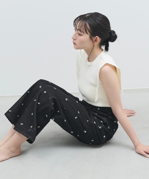 入手困難　loncinoデニムパンツ ロンチーノ LONCINO UNEUNE DENIM デニムパンツ ピンク サイズ