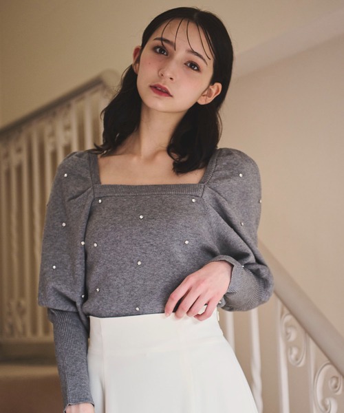 未使用トレフルプラスワンパフスリーブニット