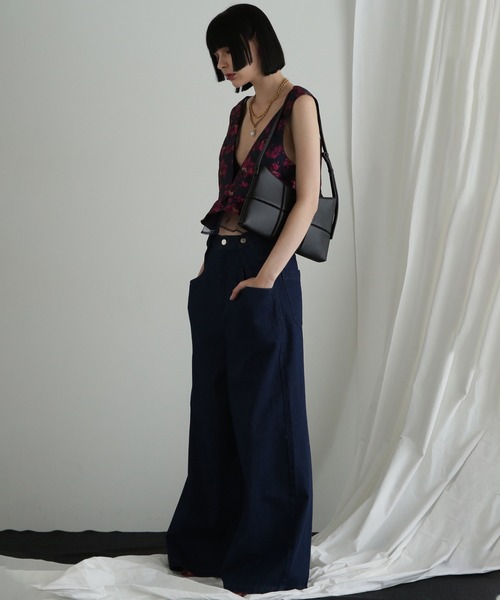 【美品】ADD CULUMN パフショルダーバッグ ADD CULUMN(アドカラム) PUFF-CROSS BODY/ショルダーバック | B