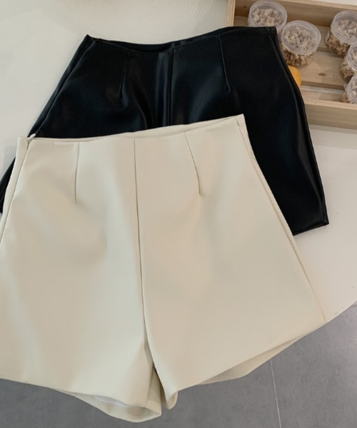 【新商品・US  】90年代 フェイク レザー ショーツ セール】NULABEL ニューレーベル / LEATHER SHORTS フェイク