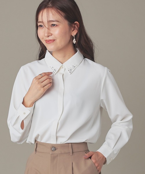 GLACIER lusso（グラシアルッソ） ブラウス シャツ 衿ビジュー付シャツ