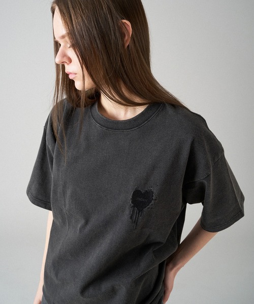 ONCILY（オンシェリー） tシャツ 26SS HEART LOGO DRAW CODE T-SHIRT