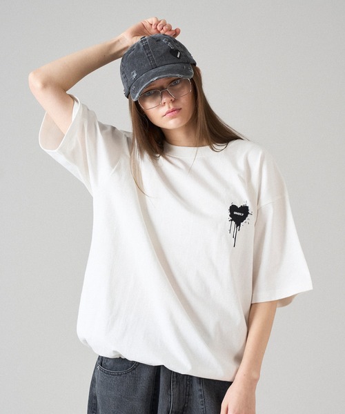 ONCILY（オンシェリー） tシャツ 26SS HEART LOGO DRAW CODE T-SHIRT