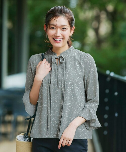 Tiaclasse ブラウス シャツ 「新色追加・洗える」フレアスリーブ花柄