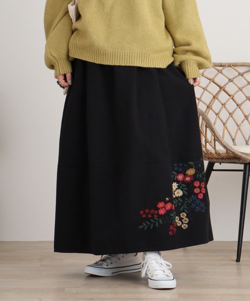 Emago（イマゴ） ロング スカート 花刺繍ゆるバルーンスカート