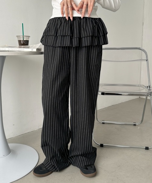 CLEA パンツ ウエストフリルデザインストライプパンツ レディース