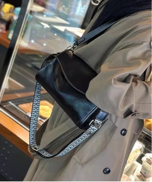 ショルダーバッグ バッグ 「 NiiNa / ニーナ 」「高品質牛革」2way
