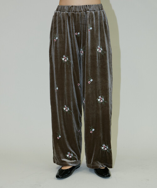 PUBLUX（パブリュクス） パンツ 花刺繍 ベロア イージーパンツ 限定