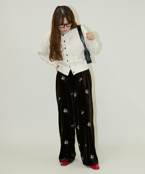 だぶる出品✩.*˚ PUBLUX（パブリュクス） パンツ 花刺繍 ベロア イージーパンツ 限定